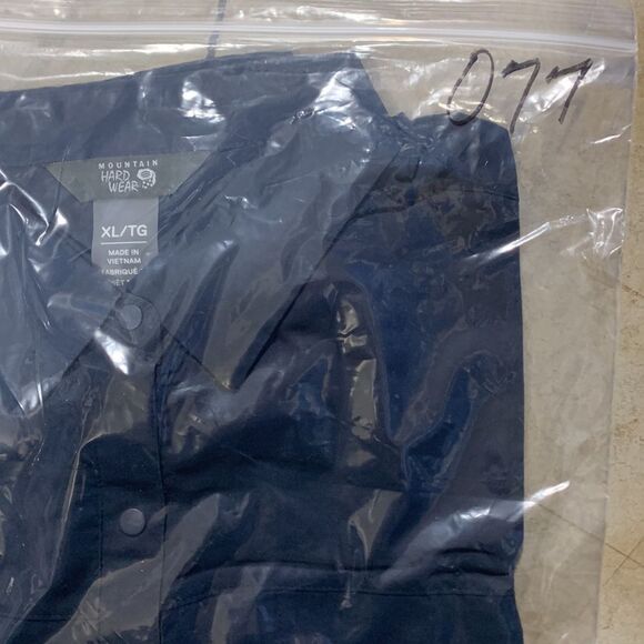 MOUNTAIN HARDWEAR  snap down long sleeve top mix media zippered pockets - Picture 11 of 11